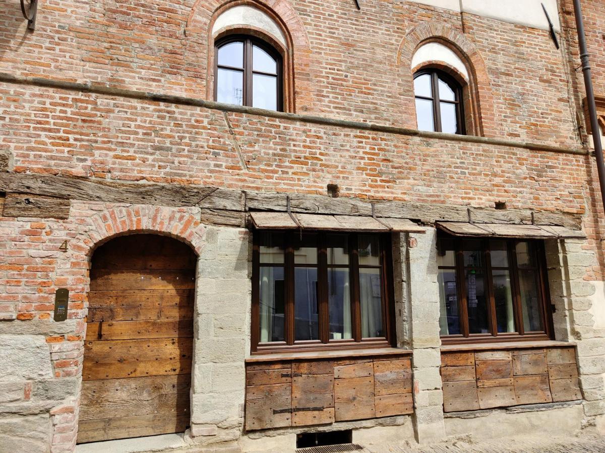 Domus Acaja Appartement Pinerolo Buitenkant foto