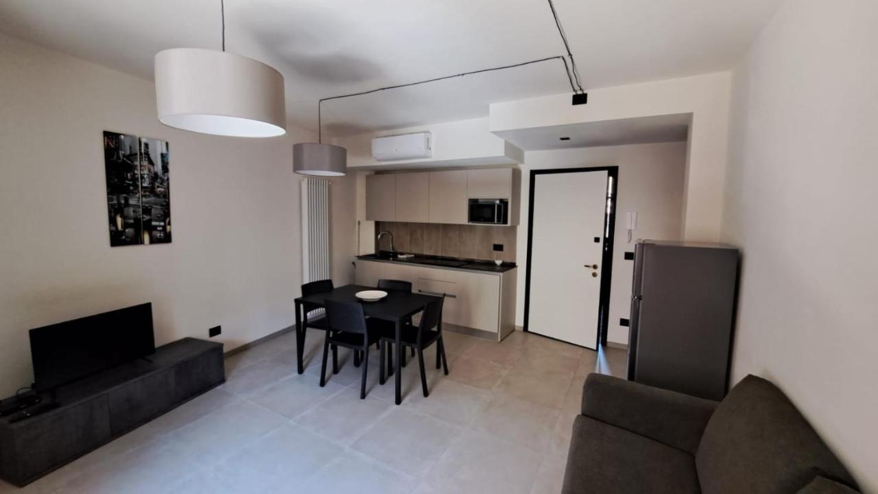Domus Acaja Appartement Pinerolo Buitenkant foto